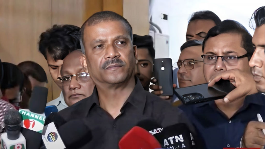 মৃত্যুদণ্ডের বিধান বাতিল করা সম্ভব নয় বললেন আসিফ নজরুল